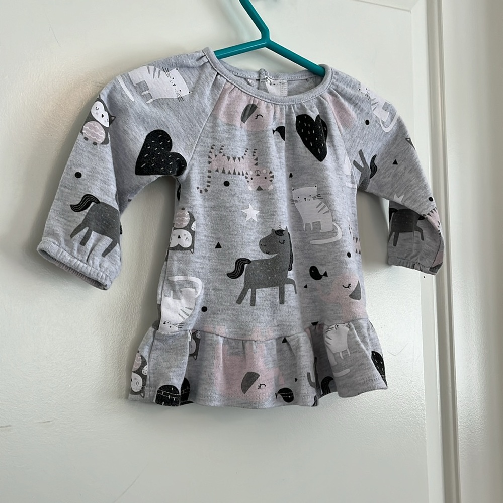 Rene Rofe ruffle top size 3-6m - Picture 2 of 3